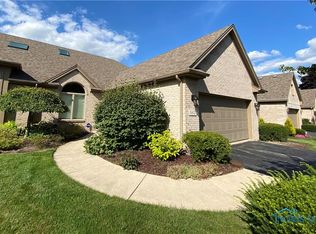 8612 Stone Oak Dr, Holland, OH