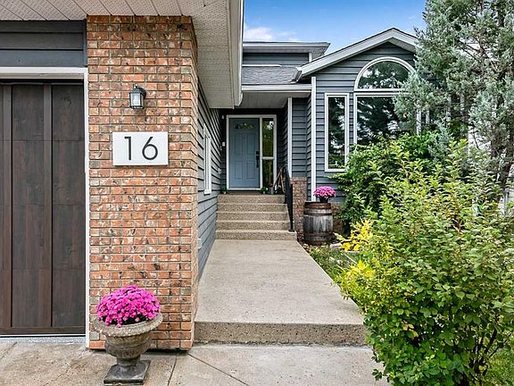 3rd image of 16 S Evergreen Gdns SW