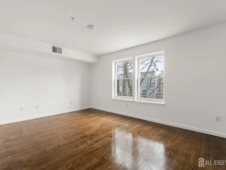 496 S 18th St #2 — Photo 16