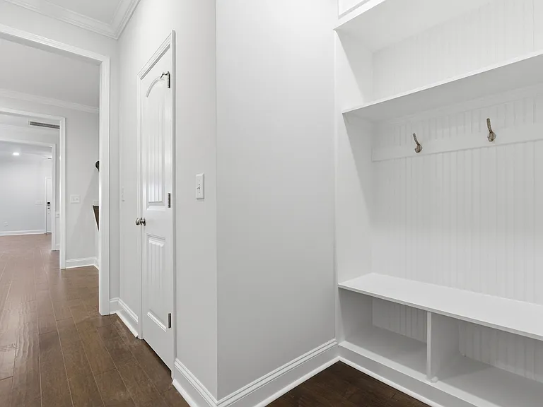 18 Peckham St — Photo 12