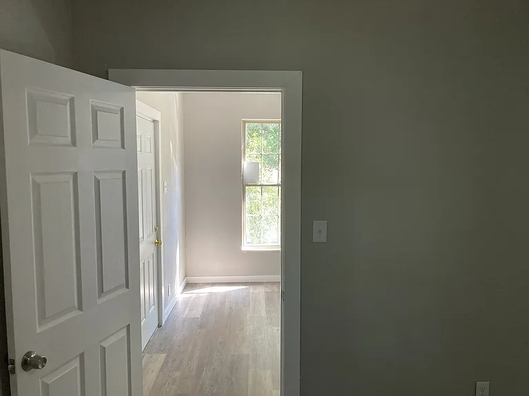 1812 G St N #1 — Photo 16