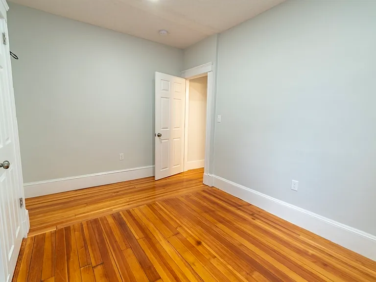 22 Dearborn St #2 — Photo 11