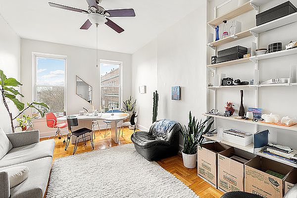 1st image of 240 Court St APT 10