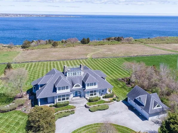 597 Beavertail Rd, Jamestown, RI 02835