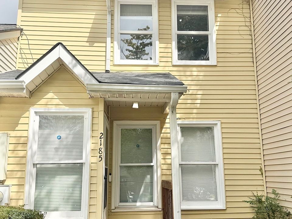 1st image of 2185 Wellington Cir