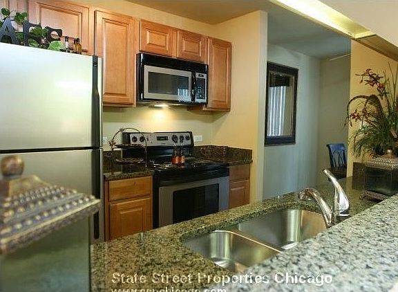 2nd image of 1403 E Evergreen Dr
