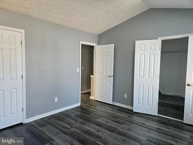 4307 Greys Run Cir — Photo 15