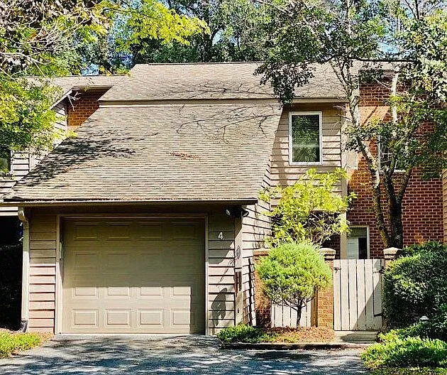 3 bed, 3.0 bath, 1689 sqft, $1,525 — Photo 1