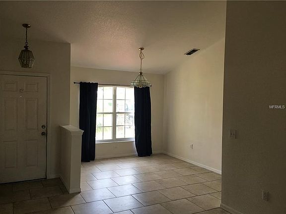 3rd image of 1110 Breezy Knoll St