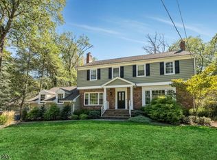 525 Pines Lake Dr, Wayne Twp., NJ 07470