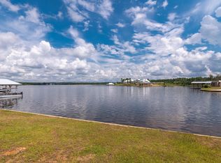 10 Pickwick Point, Lumberton, MS 39455