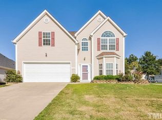 725 Sycamore Springs Dr, Fuquay Varina, NC 27526