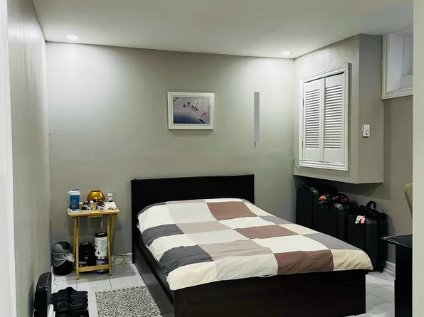 (undisclosed Address), Toronto, ON M3N 1K2