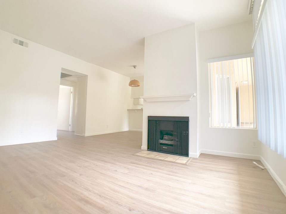 1st image of 11919 Culver Blvd APT 102
