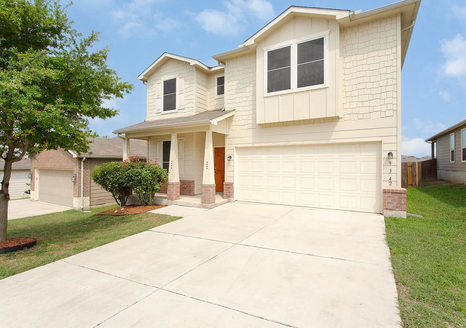 Rental Property in Converse available for ASAP move in! — Photo 1