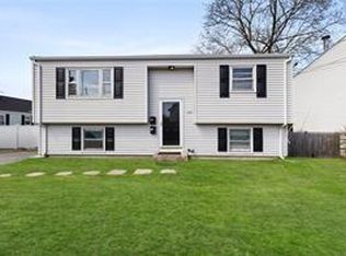 345 Post Rd, Warwick, RI 02888