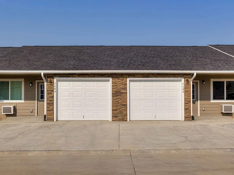 2 Bedroom, Single-story Townhomes for rent in Madrid, IA — Photo 30