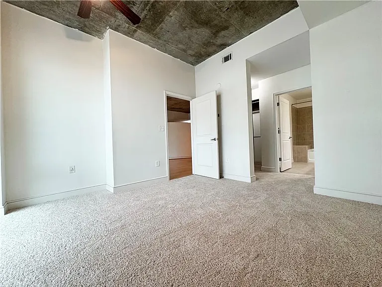 950 W Peachtree St NW — Photo 11