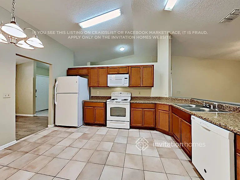 1810 Branchwater Trl — Photo 9