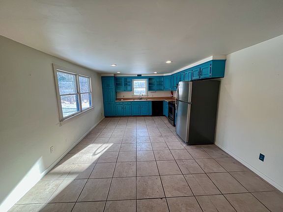 Kitchen with dining area
