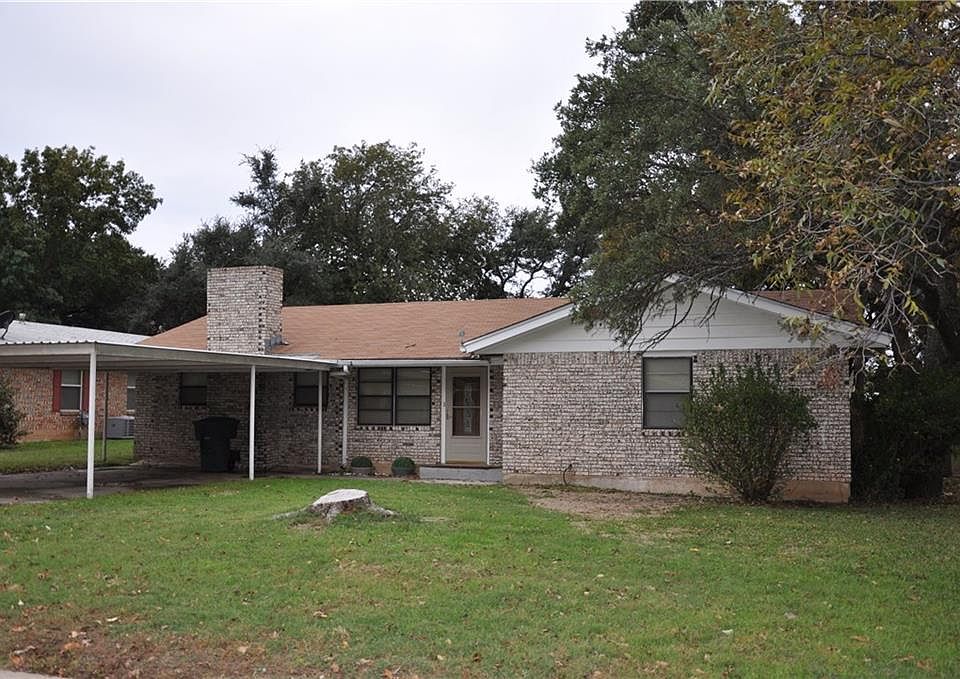 1st image of 3711 1st St