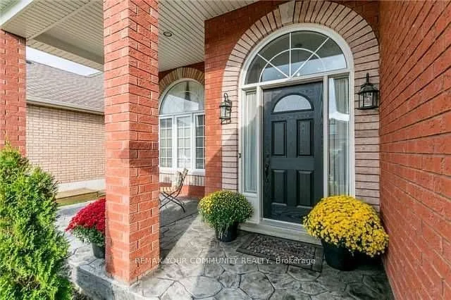 57 Metcalfe Dr — Photo 2