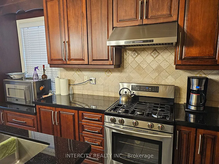 26 Zia Dodda Cres — Photo 7