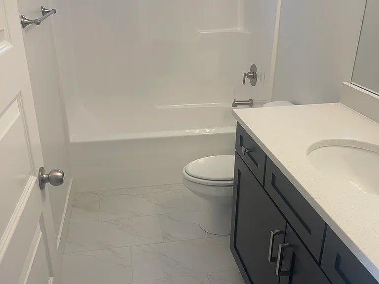 4002 W Big Horn Dr — Photo 2