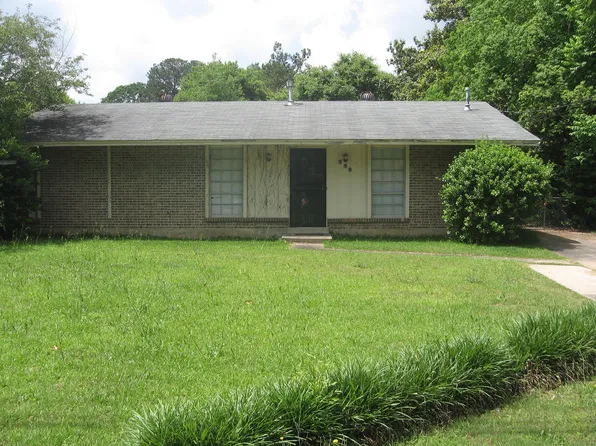 555 Fieldbrook Dr, Montgomery, AL 36117