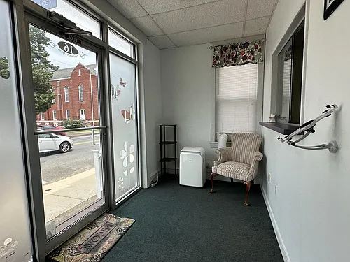 16 E Main St Photo 1