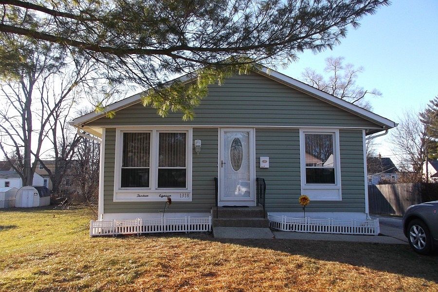 1st image of 1318 N East End Ave