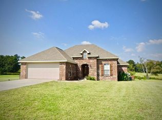 19 Chastain Ln, Sumrall, MS 39482