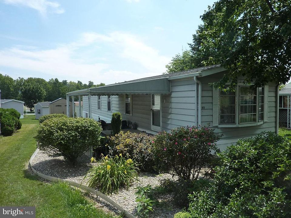 1st image of 80 Honeysuckle Way