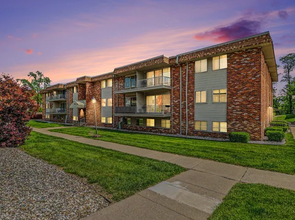 734 W Kilgore Rd APT 303, Kalamazoo, MI 49008