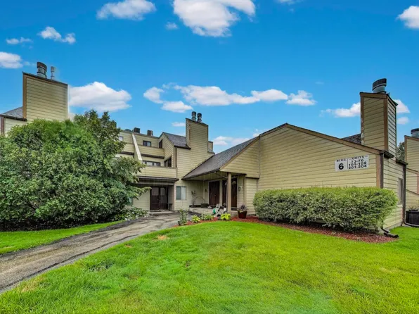 3317 Beacon St Unit 74, North Chicago, IL 60064