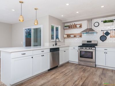 3189 Carr Dr, Oceanside, CA, 92056