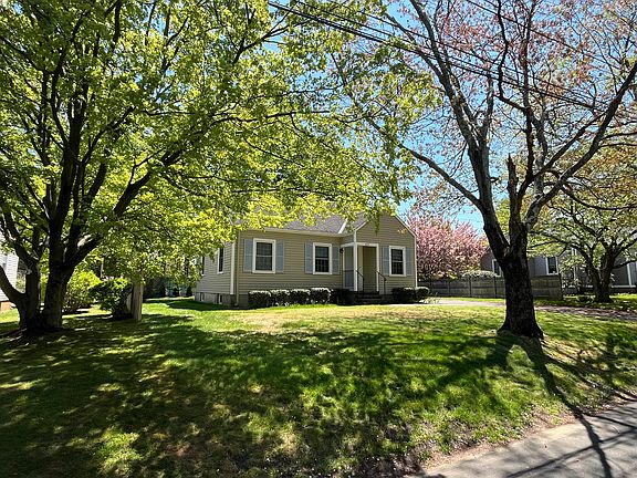 3rd image of 427 Westford Dr