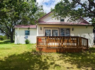1122 Sparks Ave, Herrick, SD 57538