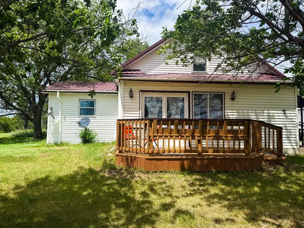 1122 Sparks Ave, Herrick, SD 57538