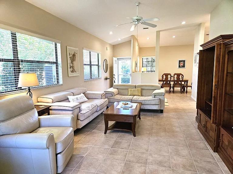 4528 Cancello Grande Ave — Photo 18