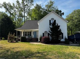 1400 Seaford Rd, Seaford, VA 23696