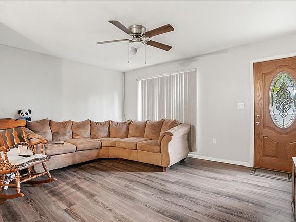 3rd image of 2042 Gideon Ave