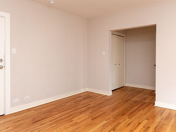 5th image of 2420 N Kedzie Blvd APT 306