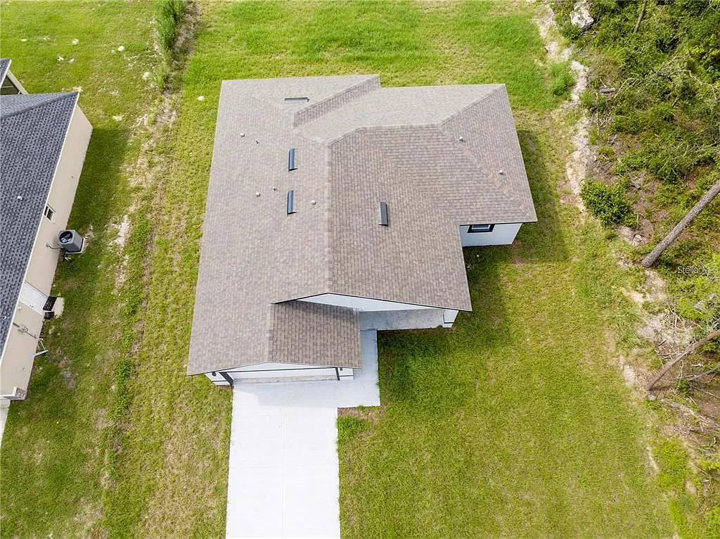 Building Photo - 6671 SW 151st Loop