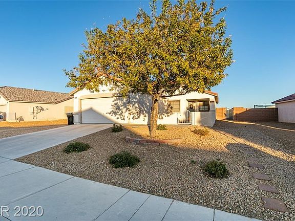 3rd image of 5928 Crestmont Dr