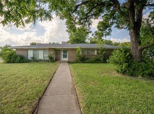1013 Roselawn St, Brownwood, TX 76801