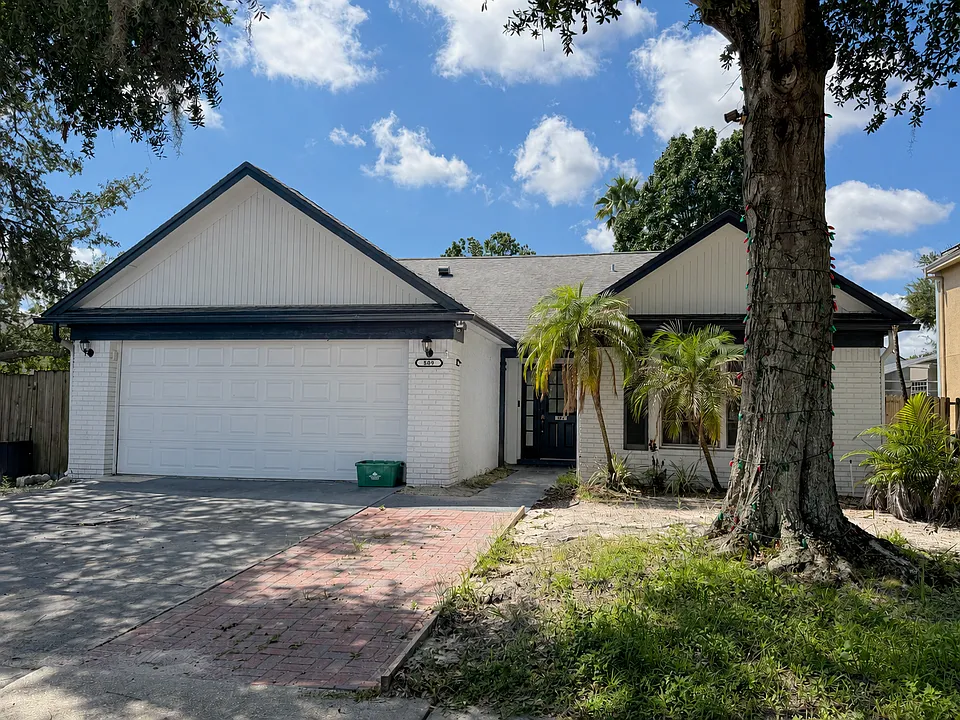 809 Wellsford Way