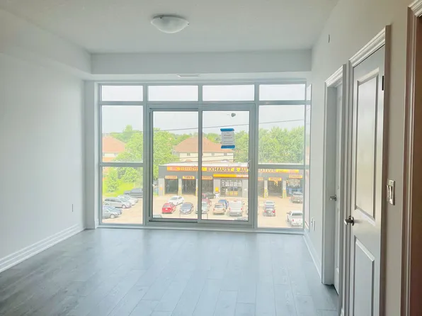 460 Dundas St E, Hamilton, ON