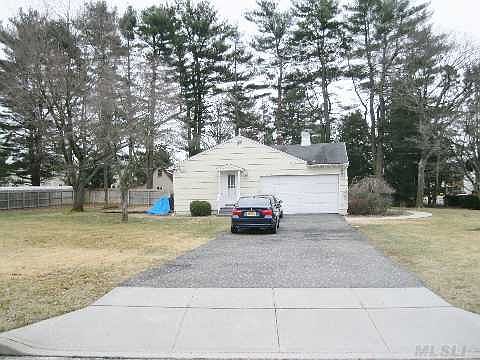 3rd image of 1 Maggie Ct