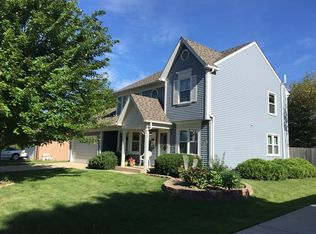1951 Sapphire Ln, Aurora, IL